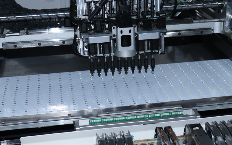 Automatic SMT placement equipment
